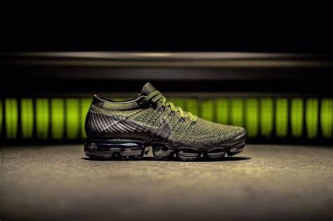 nike air vapormax olive